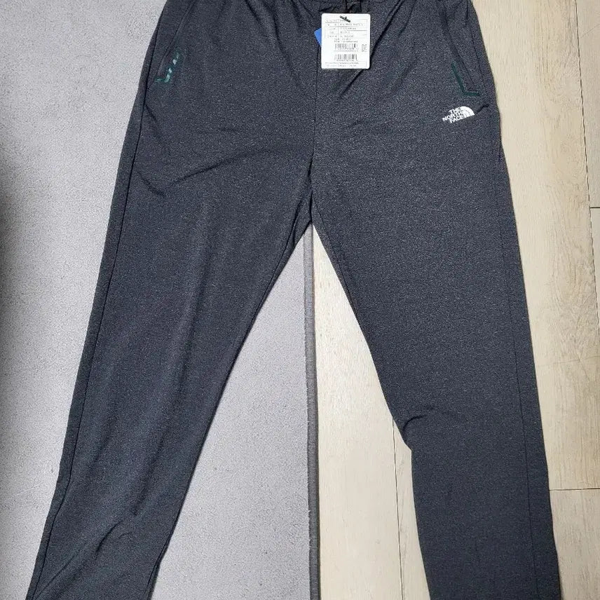 [BUNJANG] The North Face Training Set XL / 새상품 노스페이스 트레이닝세트