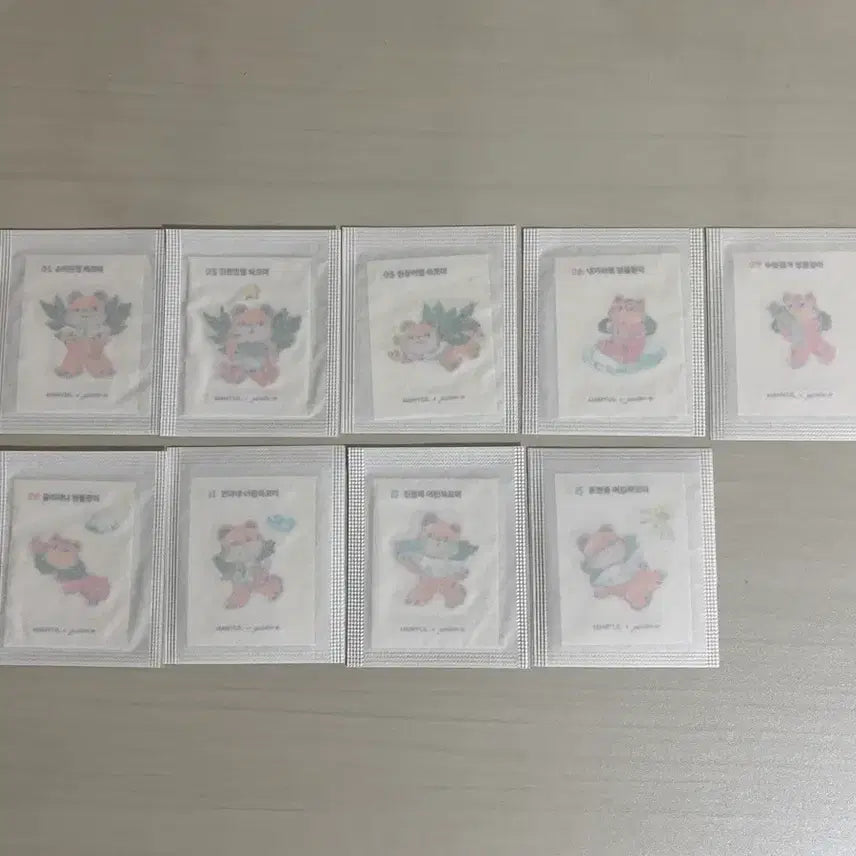 [BUNJANG] Hanyul Sealed Sticker Pack / 한율 띠부씰 미개봉