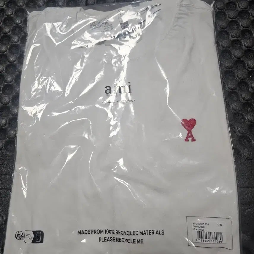 [BUNJANG] Ami Heart Logo Short Sleeve T-shirt White XL / 아미 하트 로고 반팔티 화이트 XL