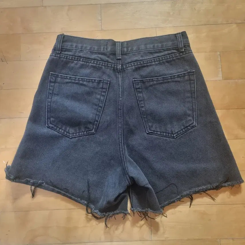 [BUNJANG] TheOpen Product Black Denim Cut-off Hem Jeans (Size S) / 더 오픈 프로덕트 데님 블랙 s