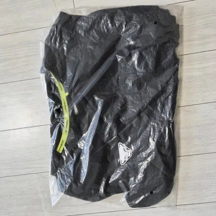[BUNJANG] Dynafit Functional Sleeveless Tank Top - Black, Size M95 / 다이나핏 기능성 민소매 나시 블랙 M95