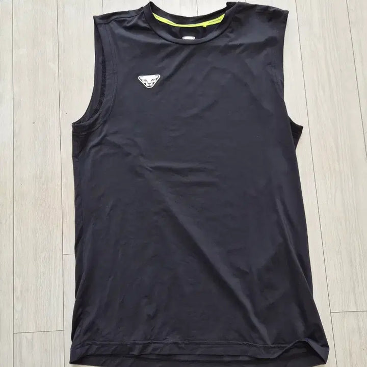[BUNJANG] Dynafit Functional Sleeveless Tank Top - Black, Size M95 / 다이나핏 기능성 민소매 나시 블랙 M95