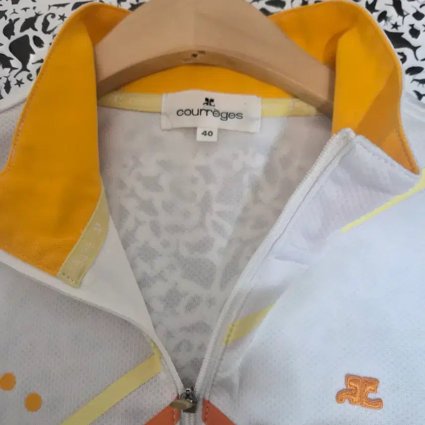 [BUNJANG] Courrèges White Short-Sleeve Polo T-Shirt Size 40 / 꾸레쥬 화이트 반팔 카라 티셔츠 40