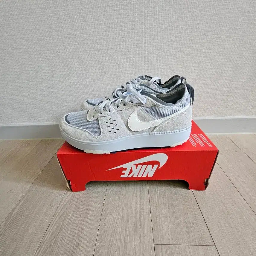 [BUNJANG] Nike City Gray Sneakers Size 245 / 나이키 시티 회색 245