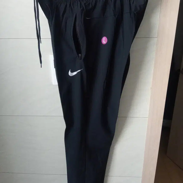 [BUNJANG] Nike Dri-FIT Cooling Training Pants L Black / 나이키 드라이핏 여름용 냉감팬츠 L 블랙 새상품