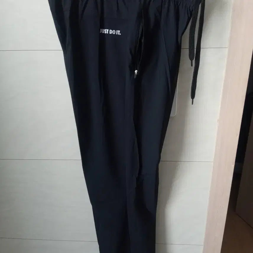 [BUNJANG] Nike Dri-FIT Cooling Training Pants L Black / 나이키 드라이핏 여름용 냉감팬츠 L 블랙 새상품