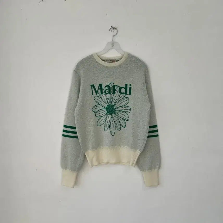 [SOLD OUT] 마르디 메크르디 플라워 니트 스웨터