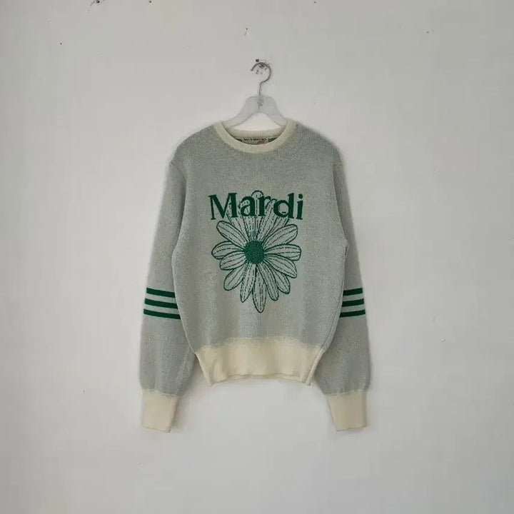 [SOLD OUT] 마르디 메크르디 플라워 니트 스웨터