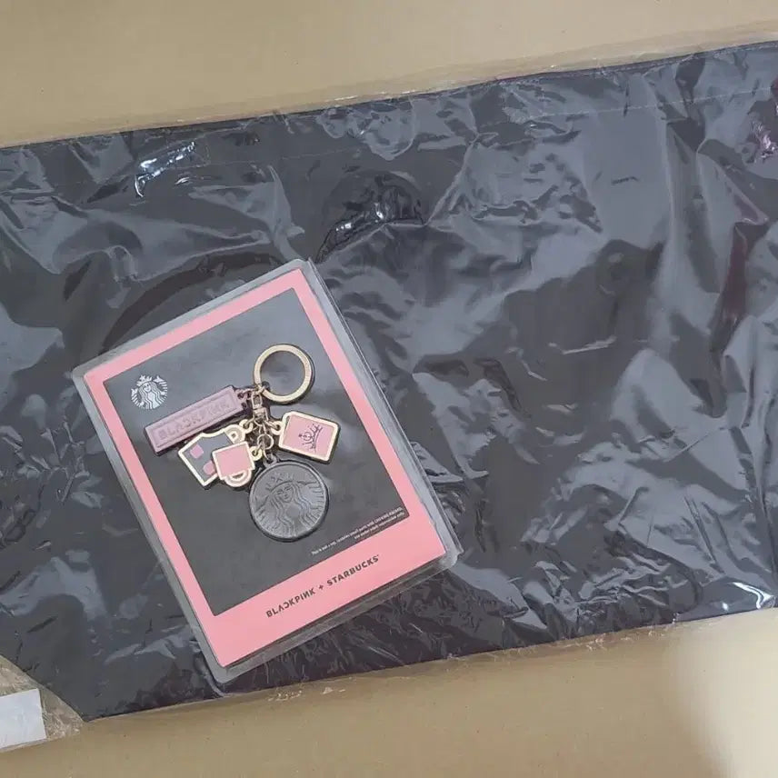 [BUNJANG] Starbucks BLACKPINK Tote Bag Keychain / 스타벅스 블랙핑크 토트백 키체인 키링 열쇠고리 2023 한정판 MD 미개