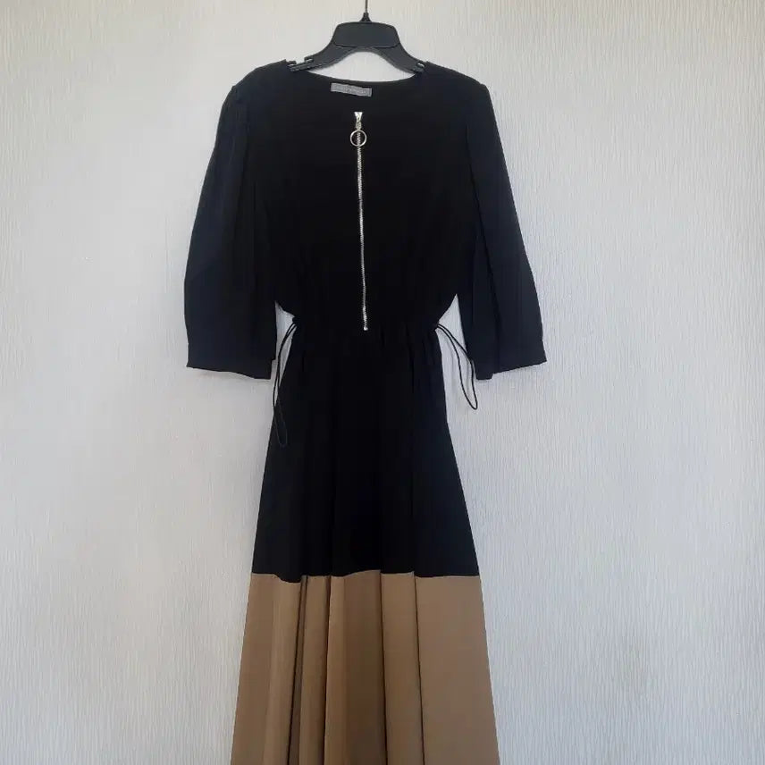 [BUNJANG] Rani &amp; McCoy Color-Block Long Dress / (거의새것)르니 앤 맥코이 블랙/베이지 배색 롱 원피스