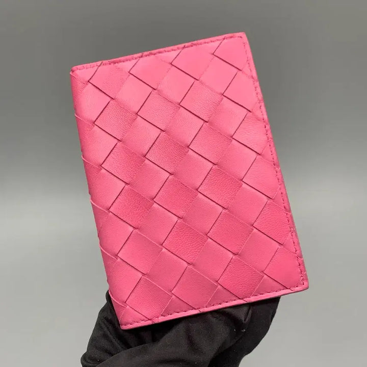 [BUNJANG] Bottega Veneta Intrecciato Passport Case Pink / 267001627 보테가베네타 인트레치아토 여권케이스 핑크