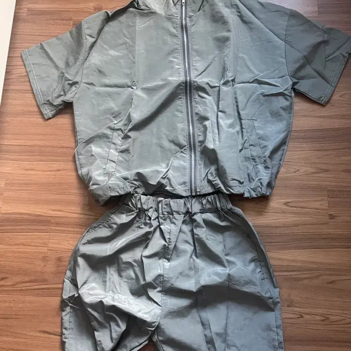 [BUNJANG] Short Sleeve Shorts Zip-up Set - Grey / 반팔 반바지 바스락 집업 세트 그레이