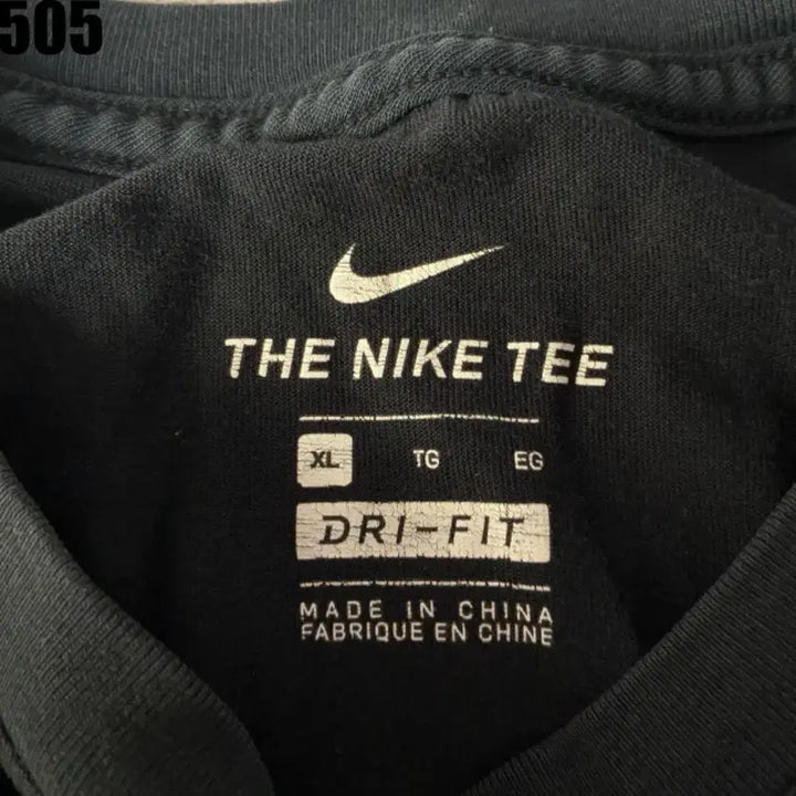 [SOLD OUT] 나이키 플라워 스우시 반팔 티셔츠 블랙