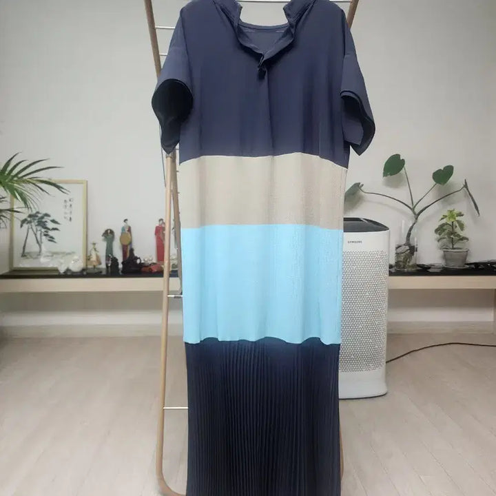 [BUNJANG] SYSTEM Color Block Pleated Dress / SYSTEM 배색 플리츠 원피스
