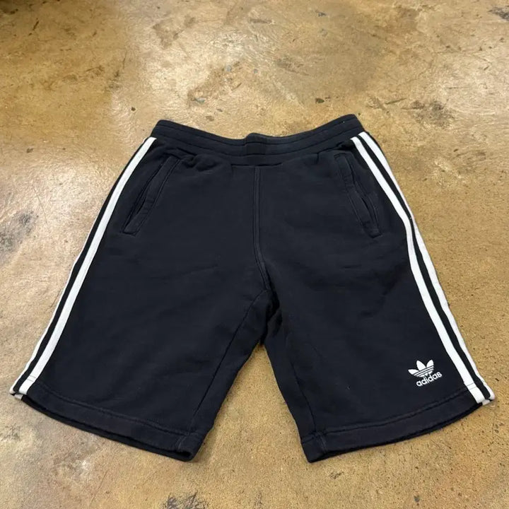 [BUNJANG] Adidas 3-Stripes Training Shorts / [정품/S] 아디다스 삼선 트레이닝 반바지