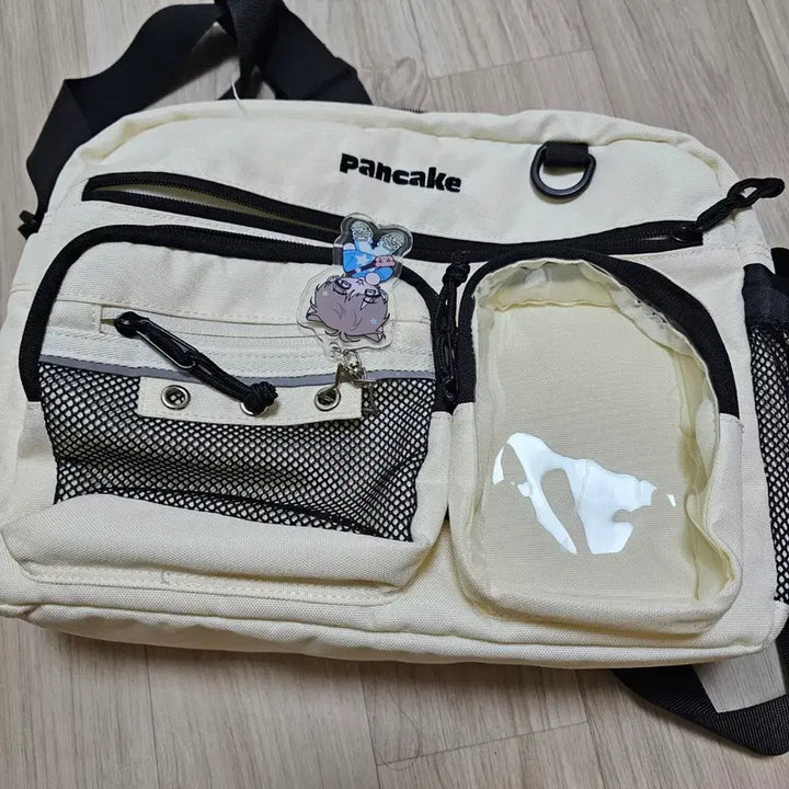 [BUNJANG] Customizable Display Bag with Keyring / 덕질가방