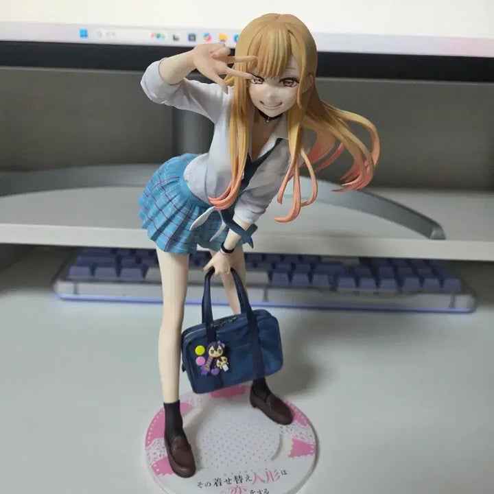 [BUNJANG] Aniplex Marin Kitagawa Uniform Ver. 1/7 Scale Figure (Defective) / (하자O 박스X) 비스크돌 애니플렉스 하복 1/7 스케일 피규어