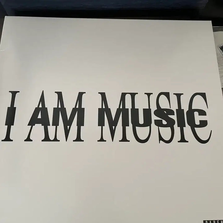 [BUNJANG] IAMMUSIC White Version Album / 플레이보이카티 IAMMUSIC 아이엠뮤직 화이트반