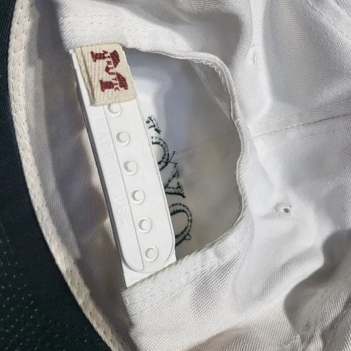 [BUNJANG] 90s LOYOLA Lacrosse Ball Cap White / 90sLOYOLA 라크로스 볼캡 화이트