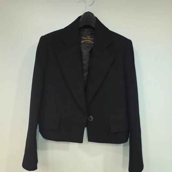 [SOLD OUT] 비비안웨스트우드 크롭 자켓