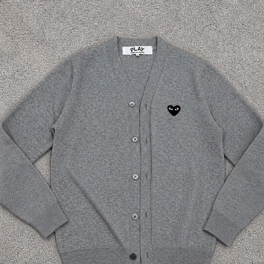 [BUNJANG] Comme des Garçons PLAY Black Emblem Grey Cardigan (Size M) / 꼼데가르송 플레이 블랙와펜 그레이 가디건