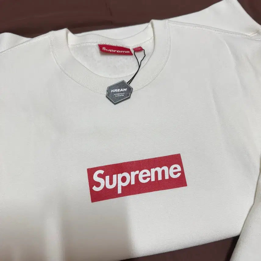 [BUNJANG] Supreme Washed Box Logo Crewneck White / 슈프림 워시드 박스로고 크루넥 화이트 - 25SS