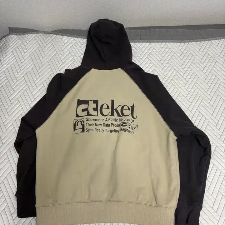 [BUNJANG] Tecket Two-Tone Colorblock Hoodie Zip-up Beige M / 테켓 후드집업 베이지 M