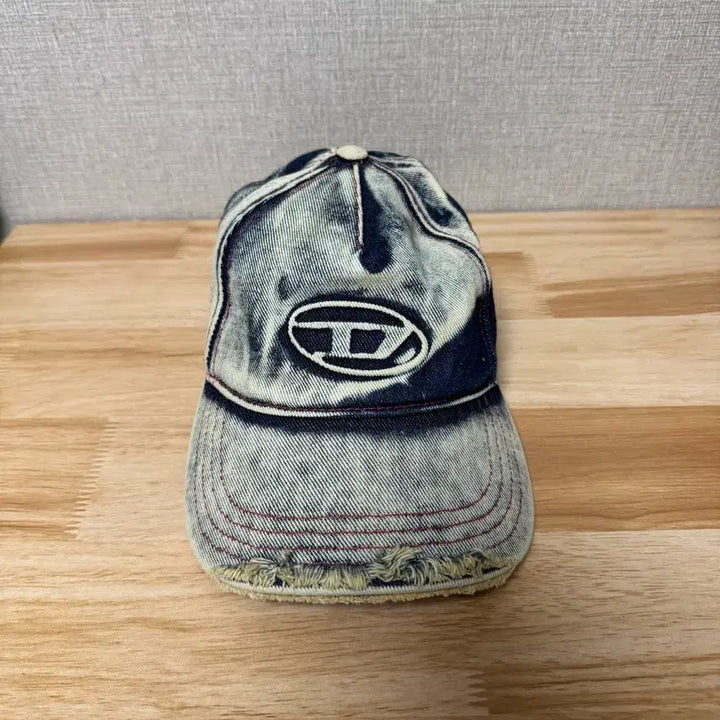 [BUNJANG] Diesel C-Seymon Treated Denim Baseball Cap Blue White / 디젤 C-세이몬 트리티드 데님 베이스볼 캡 블루 화이트