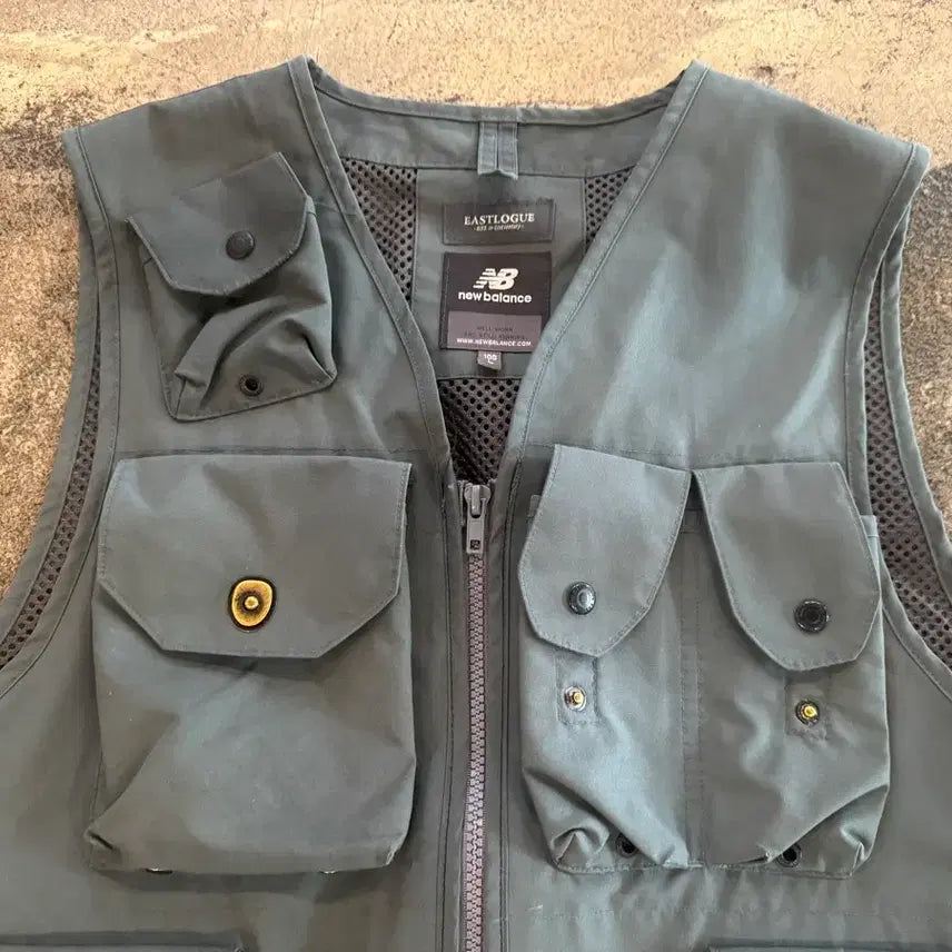 [BUNJANG] Eastlogue x New Balance Utility Vest / 이스트로그x뉴발란스 탄창조끼