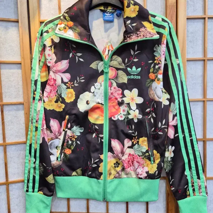[BUNJANG] Adidas Flower Print Track Top Green 55 / 아디다스 플라워 프린트 트랙탑 그린 3선 55