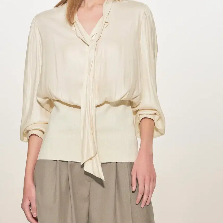 [BUNJANG] Time (by Hansem) Italian Fabric Tie Blouse / 한섬 타임 이태리원단 타이 블라우스
