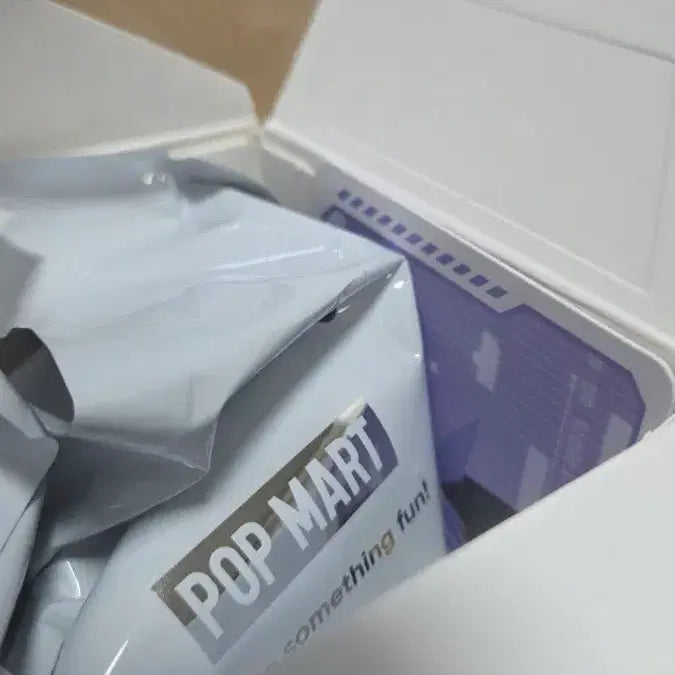 [BUNJANG] Pop Mart Digimon MetalGarurumon Figure (Sealed) / 팝마트 디지몬 메탈가루몬 미개봉