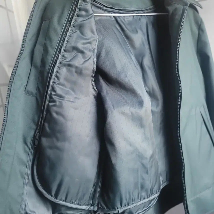 [BUNJANG] Military Work Jumper (Size M) / 밀리터리 근무용 점퍼 M사이즈.