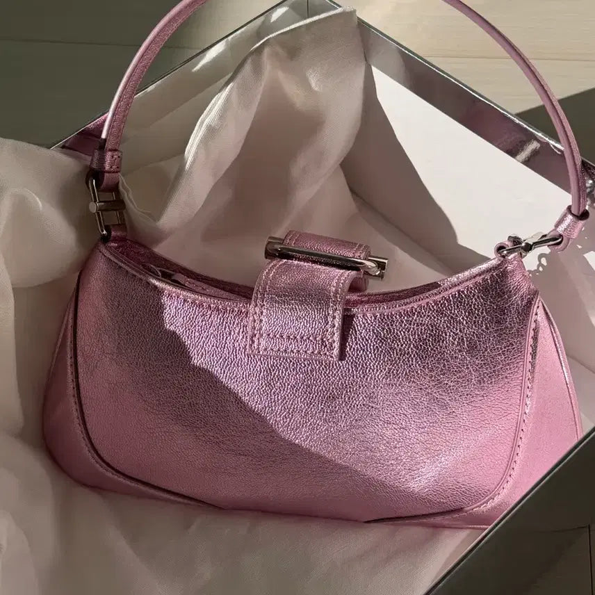 [BUNJANG] Osoi Shoulder Bag / 오소이 숄더백