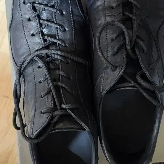 [BUNJANG] Romantic Move Bowler Sneakers / 로맨틱무브 보울러 스니커즈
