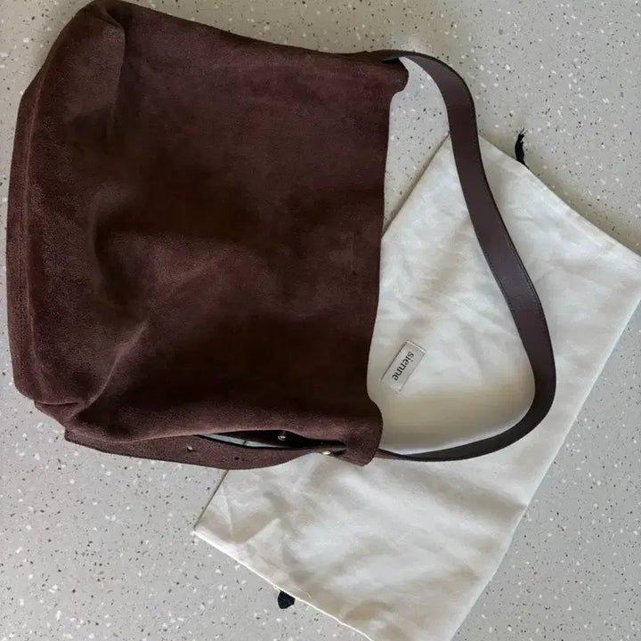 [BUNJANG] Sienne Marais Suede Bag / [시엔느] marais suede bag
