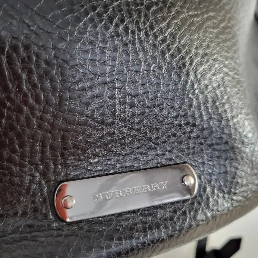 [BUNJANG] Burberry Black Leather Shoulder Bag / 버버리 블랙 가죽 숄더백