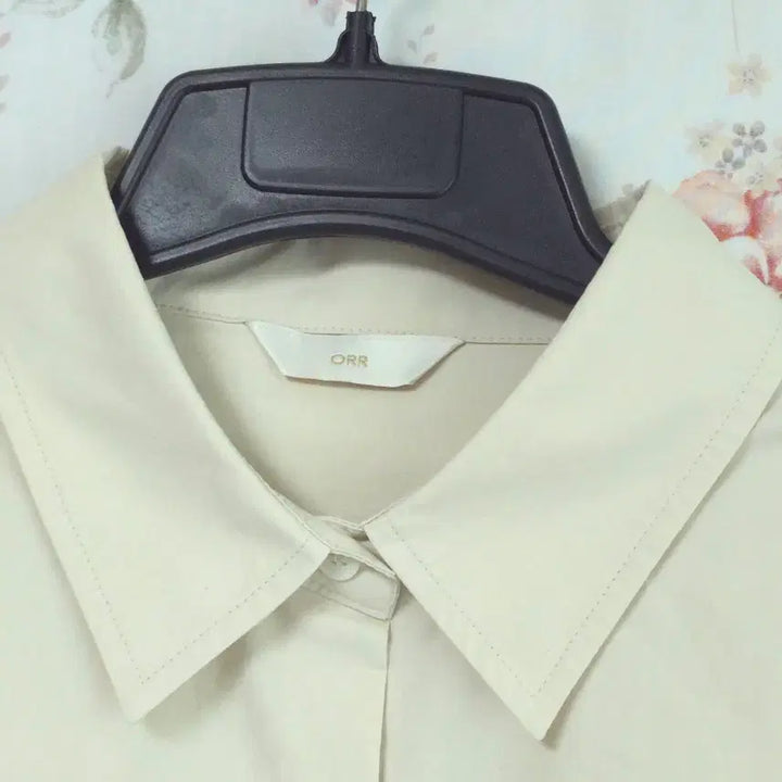 [BUNJANG] ORR Balloon Sleeve Blouse Beige / ORR 오르 벌룬소매 블라우스