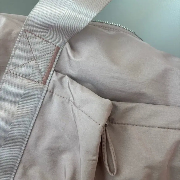 [BUNJANG] Mas Marulls Shoulder Duffle Bag Lilac Pink / 마스마룰즈 숄더 더플백 라일락 핑크