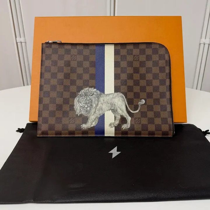 [BUNJANG] Louis Vuitton Chapman Damier Pochette Jour Clutch / 루이비통 채프먼 다미에 포쉐트주르 클러치