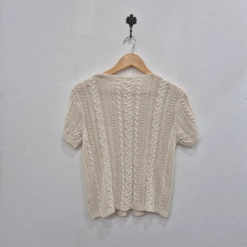 [BUNJANG] Short-Sleeve Cable Knit Cardigan / 반팔 꽈배기 니트 가디건