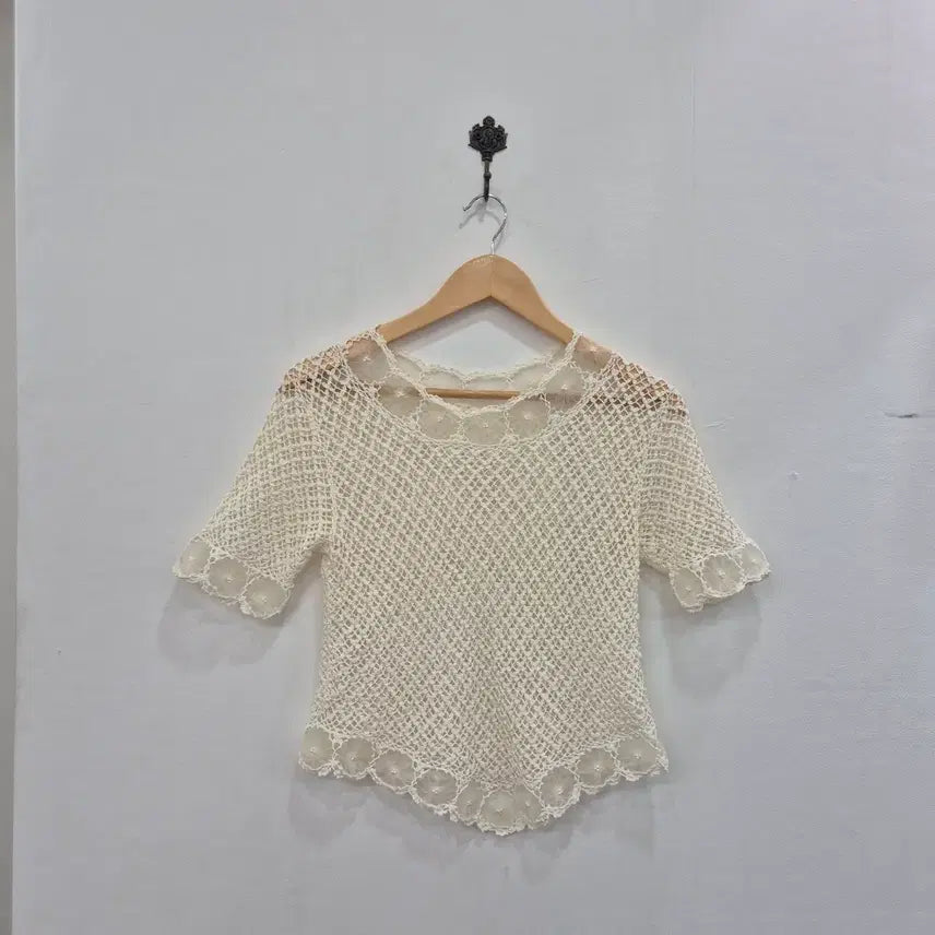 [BUNJANG] Ivory Crochet Knit Short Sleeve Blouse / 아이보리 크로셰 니트 반팔 블라우스
