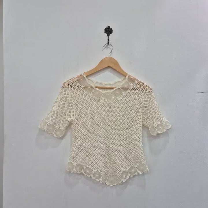 [BUNJANG] Ivory Crochet Knit Short Sleeve Blouse / 아이보리 크로셰 니트 반팔 블라우스
