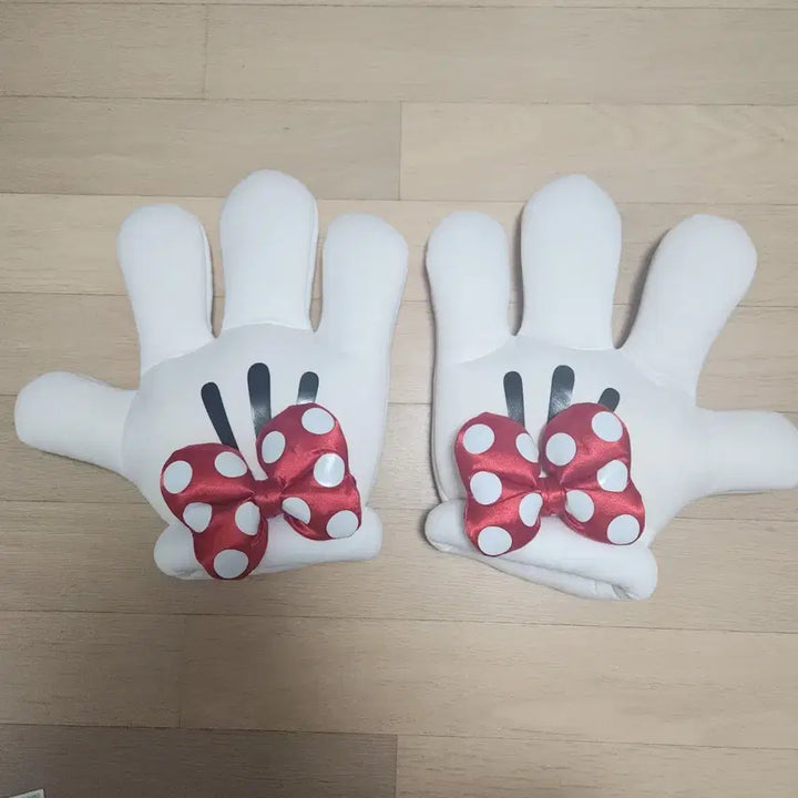 [BUNJANG] Tokyo Disneyland Minnie Mouse Hand-Shaped Gloves / 미니마우스 손모양 장갑  디즈니 디즈니랜드 도쿄디즈니랜드