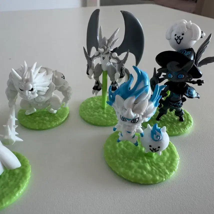 [BUNJANG] The Battle Cats Choco Egg Full Set of 16 / 냥코대전쟁 초코에그 16종 풀셋