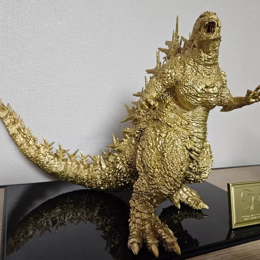 [BUNJANG] Ichiban Kuji Godzilla Minus One Gold Color Ver. / 제일복권 고질라 (2023) 골드 컬러