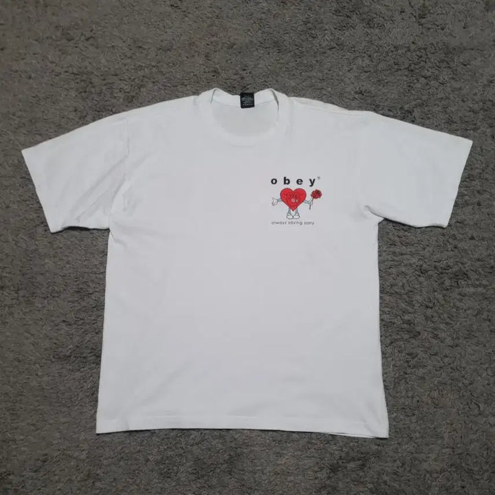 [BUNJANG] OBEY Heart Graphic T-Shirt / 오베이 obey 하트 그래픽 반팔 티셔츠 L 105 웍스아웃 빈티지