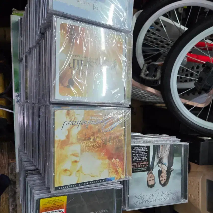 [BUNJANG] Sealed and Unsealed Music CDs Bundle Set / 음악CD 미개봉186장 개봉60장정도 일괄판매합니다