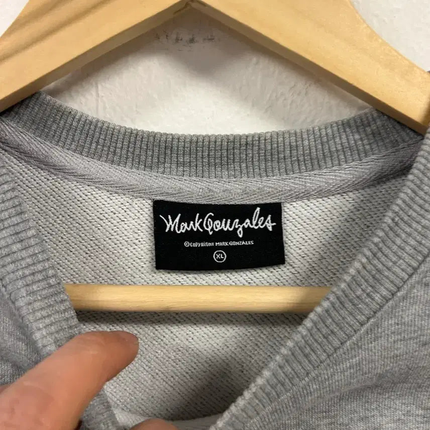 [BUNJANG] Mark Gonzales Grey Sweatshirt T-shirt XL / XL) 마크곤잘레스 회색 맨투맨 티셔츠