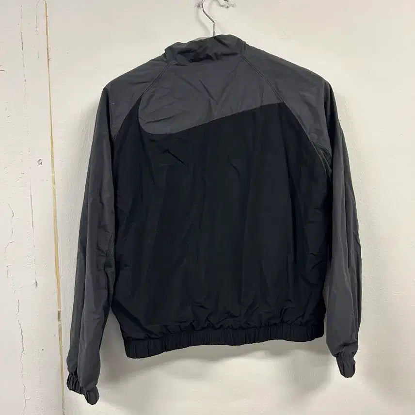[BUNJANG] Nike Black Windbreaker Jacket (Size XS) / 000-C (XS) 나이키 블랙 바람막이 자켓